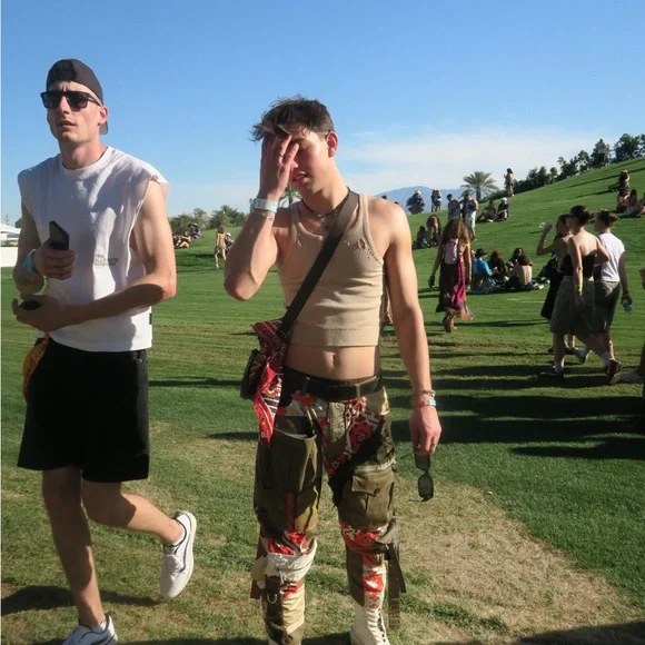 DSQUARED2 Patchwork Cargo Pants in Olive Green, Red Floral & Tan Accents - Picture 3 of 4